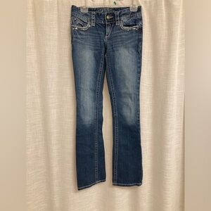 90’s style low rise jeans
